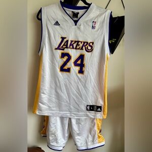 *RARE* Lakers #24 Bryant Jersey Set